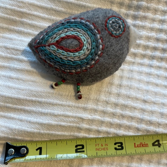 Moloco Bird Pin - Picture 3 of 3